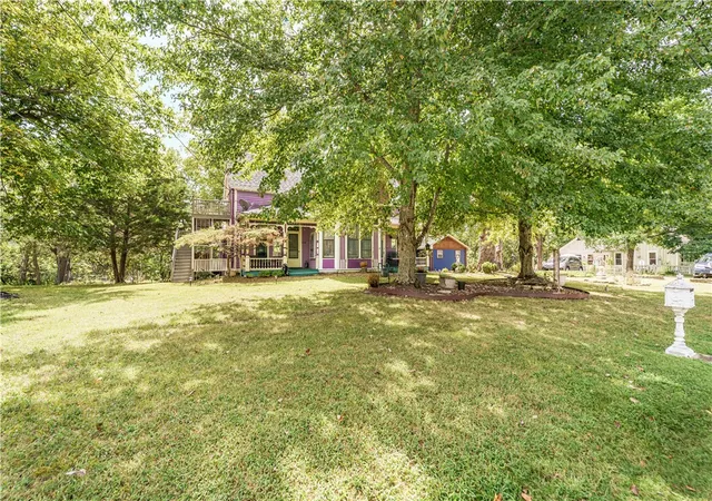 Photo 3 of Single family home for sale at 104 Wall St, Eureka Springs, AR 72632 | MLS# 1322165 | Listing updated on 2026-08-28