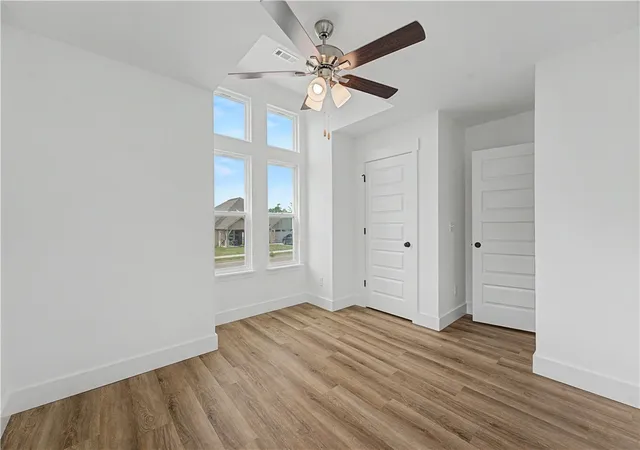 Photo 3 of Single family home for sale at 1090 Garrett Ln, Centerton, AR 72719 | MLS# 1322366 | Listing updated on 2026-09-01