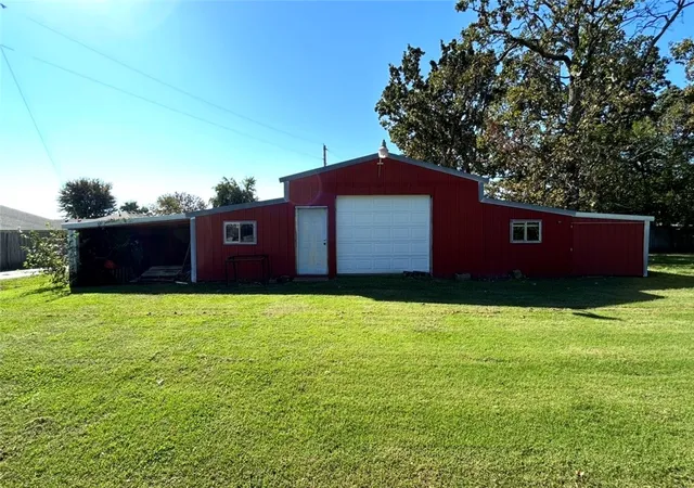 Photo 2 of Sale Pending at 1445 Bliss St, Centerton, AR 72719 | MLS# 1322577 | Listing updated on 2026-09-09