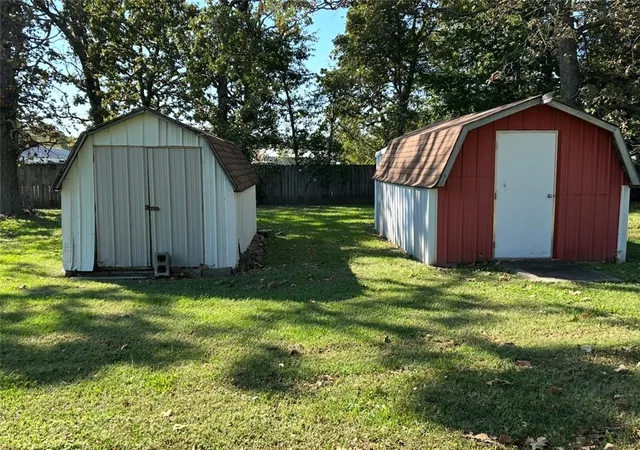 Photo 3 of Sale Pending at 1445 Bliss St, Centerton, AR 72719 | MLS# 1322577 | Listing updated on 2026-09-09
