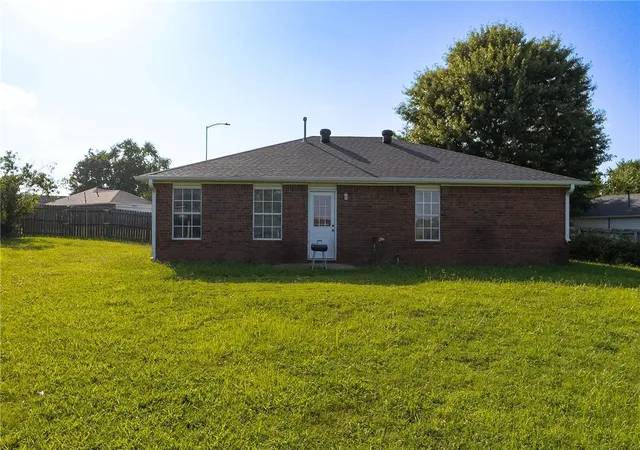 Photo 15 of Single family home for sale at 2503 Chanel St, Siloam Springs, AR 72761 | MLS# 1322494 | Listing updated on 2026-08-29