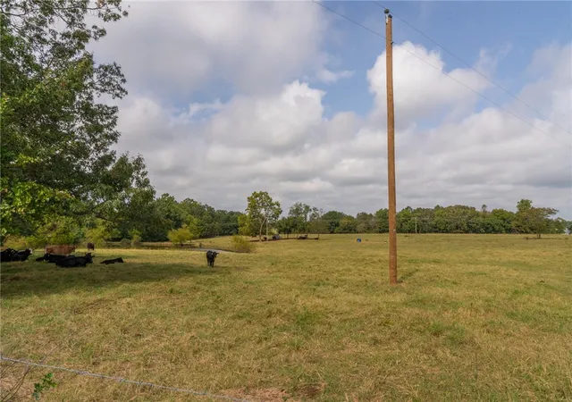 Photo 4 of House for sale at 236 NE Ac 18th St, Bentonville, AR 72712 | MLS# 1323201 | Listing updated on 2026-10-19