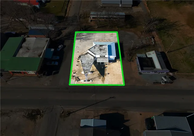 Photo 3 of Sale Pending at 326 S 2nd Street, Stilwell, OK 74960 | MLS# 1325459 | Listing updated on 2026-09-03