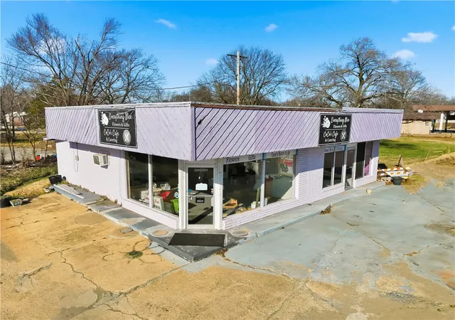 Photo 1 of Sale Pending at 320 S 2nd St, Stilwell, OK 74960 | MLS# 1325469 | Listing updated on 2026-09-03