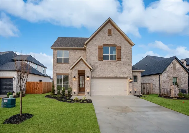 Photo 1 of Single family home for sale at 411 Fox Trl, Springdale, AR 72762 | MLS# 1327226 | Listing updated on 2026-10-21