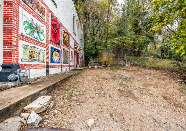 Photo 4 of Single family home for sale at 50 Main St, Eureka Springs, AR 72632 | MLS# 1327236 | Listing updated on 2026-09-09