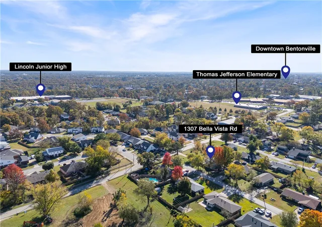 Photo 4 of Single family home for sale at 1307 N Bella Vista Rd, Bentonville, AR 72712 | MLS# 1327780 | Listing updated on 2026-08-28