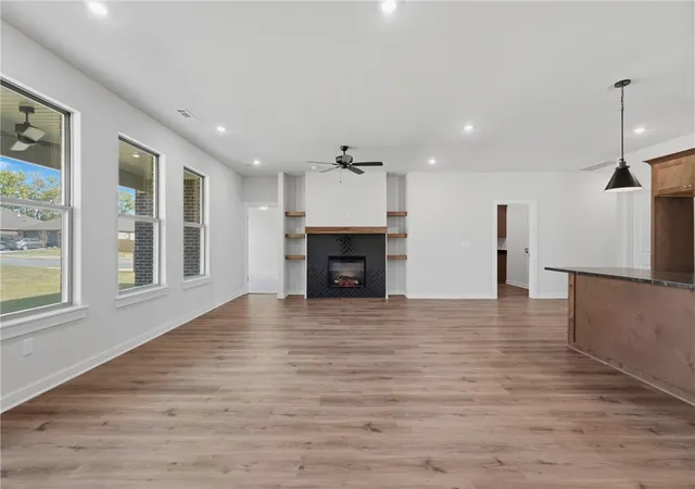 Photo 5 of Single family home for sale at 2301 N Lexington St, Siloam Springs, AR 72761 | MLS# 1330030 | Listing updated on 2026-08-28