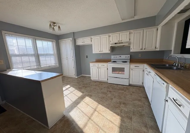 Photo 2 of Condo for sale at 1800 Capps Rd #9, Harrison, AR 72601 | MLS# 1330564 | Listing updated on 2026-09-02