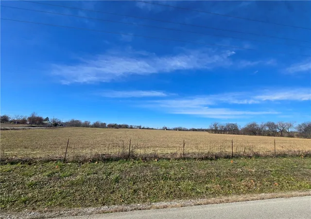 Photo 3 of Land for sale at 1044 Ar 102, Decatur, AR 72722 | MLS# 1330388 | Listing updated on 2026-08-31