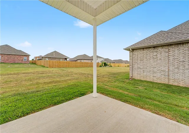 Photo 3 of Single family home for sale at 1150 Garrett Ln, Centerton, AR 72719 | MLS# 1331006 | Listing updated on 2026-09-01