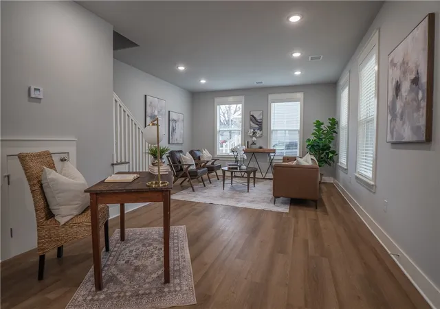 Photo 4 of Single family home for sale at 233 E 10th Street, Fayetteville, AR 72701 | MLS# 1331046 | Listing updated on 2026-09-02