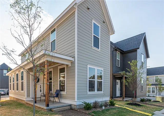 Photo 1 of Single family home for sale at 976 S Laramie Hts, Fayetteville, AR 72704 | MLS# 1331125 | Listing updated on 2026-10-03