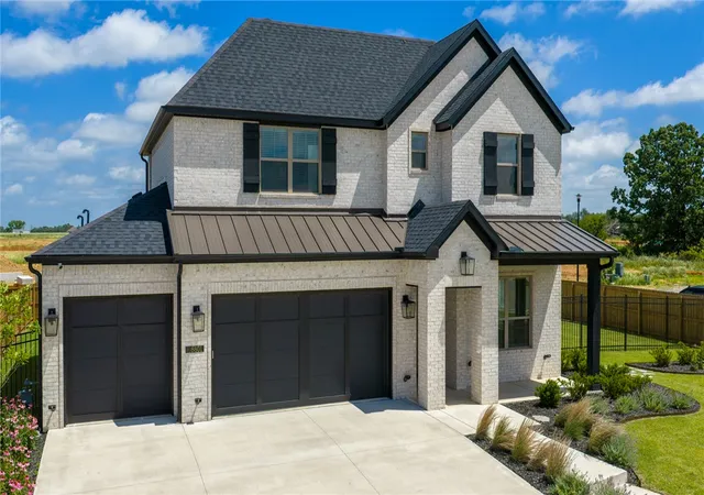 Photo 1 of Sale Pending at 8801 Starry Night Dr, Bentonville, AR 72713 | MLS# 1331304 | Listing updated on 2026-09-08