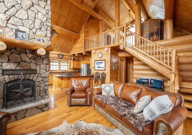 Photo 3 of Single family home for sale at 13775 Rocky Comfort Rd, Gentry, AR 72734 | MLS# 1332158 | Listing updated on 2026-09-03