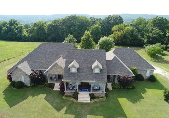 Photo 3 of Single family home for sale at 815 James Pl, West Fork, AR 72774 | MLS# 1331963 | Listing updated on 2026-09-02