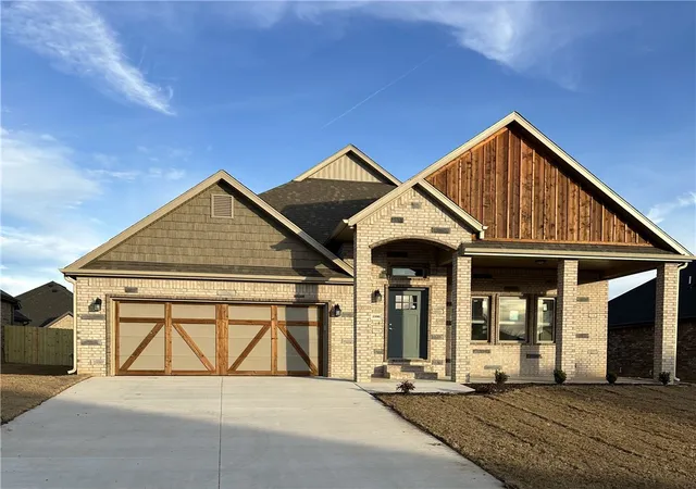 Photo 2 of Single family home for sale at 1100 Flt Rock St, Bentonville, AR 72713 | MLS# 1332933 | Listing updated on 2026-09-27