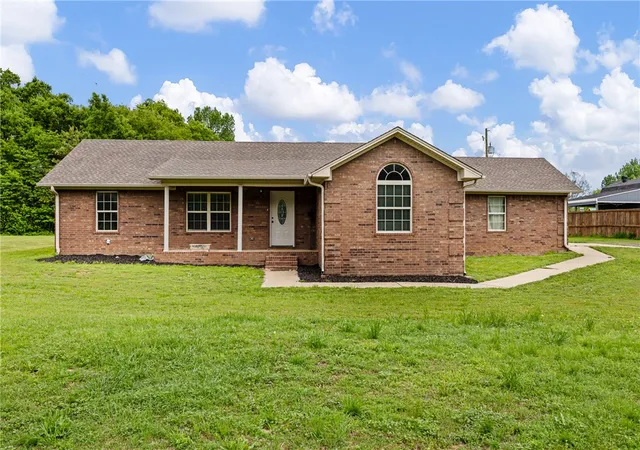 Single family home for sale at 4546 S Sr 105, Atkins, AR 72823 | MLS# 1333112