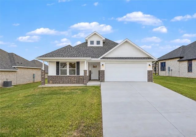 Photo 1 of Single family home for sale at 5109 Elk Valley Ave, Springdale, AR 72762 | MLS# 1333485 | Listing updated on 2026-10-18
