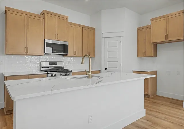 Photo 4 of Single family home for sale at 815 Haley St, Springdale, AR 72762 | MLS# 1333680 | Listing updated on 2026-09-02