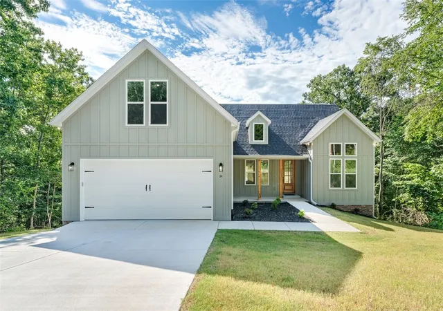 Photo 2 of Single family home for sale at 24 Selkirk Dr, Bella Vista, AR 72715 | MLS# 1333481 | Listing updated on 2026-09-01