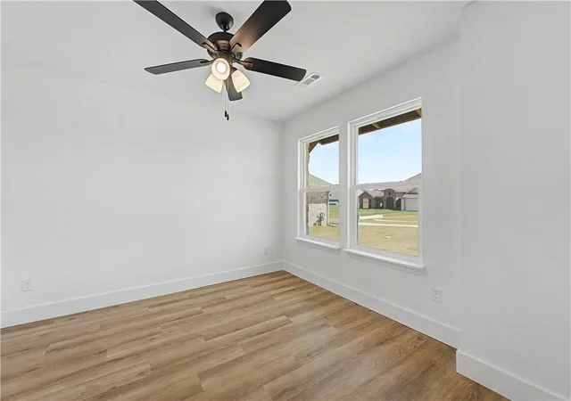 Photo 3 of Single family home for sale at 2521 Quince Ct, Bentonville, AR 72712 | MLS# 1334754 | Listing updated on 2026-10-17