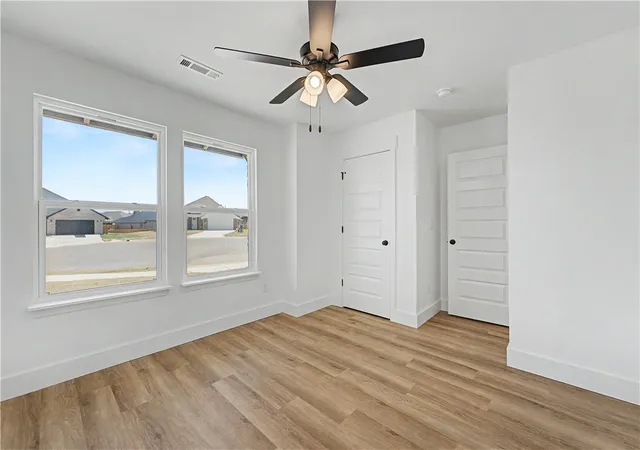 Photo 4 of Single family home for sale at 2521 Quince Ct, Bentonville, AR 72712 | MLS# 1334754 | Listing updated on 2026-10-17
