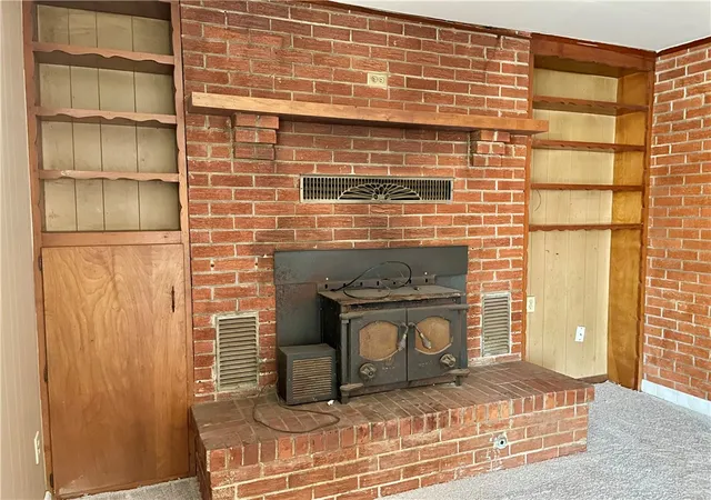 Photo 3 of Single family home for sale at 1714 Horseshoe Dr, Springdale, AR 72762 | MLS# 1334513 | Listing updated on 2026-09-08