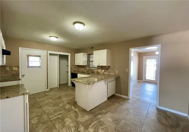 Photo 4 of Single family home for sale at 1714 Horseshoe Dr, Springdale, AR 72762 | MLS# 1334513 | Listing updated on 2026-09-08