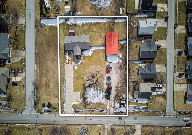 Photo 3 of Sale Pending at 2602 E Battlefield Blvd, Bentonville, AR 72712 | MLS# 1334343 | Listing updated on 2026-09-04