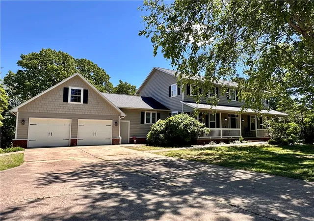 Photo 1 of Single family home for sale at 2086 Bridgeton Ct, Fayetteville, AR 72701 | MLS# 1334955 | Listing updated on 2026-09-02