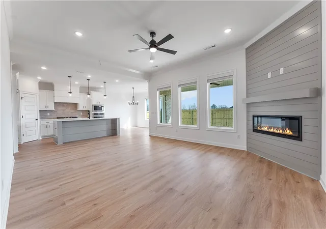 Photo 3 of Single family home for sale at 647 Primitivo Ave, Tontitown, AR 72762 | MLS# 1337542 | Listing updated on 2026-10-07