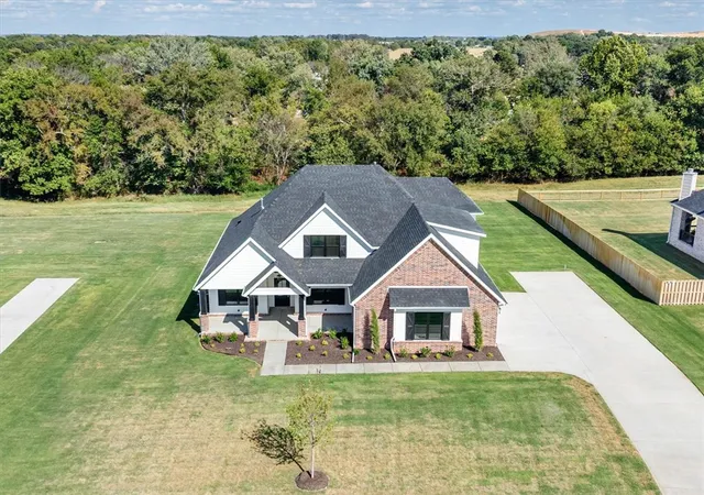 Photo 1 of Single family home for sale at 18962 Magnolia Meadows, Fayetteville, AR 72704 | MLS# 1337633 | Listing updated on 2026-10-04