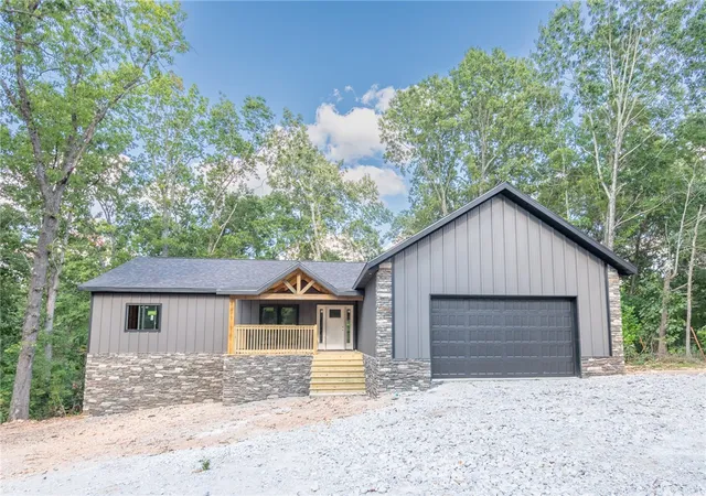 Photo 1 of Single family home for sale at 4222 Turnbury Dr, Harrison, AR 72601 | MLS# 1337643 | Listing updated on 2026-09-04