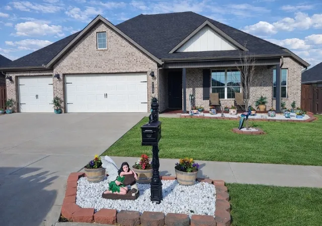 Photo 2 of Single family home for sale at 2109 Abbott Ln, Pea Ridge, AR 72751 | MLS# 1337739 | Listing updated on 2026-09-02