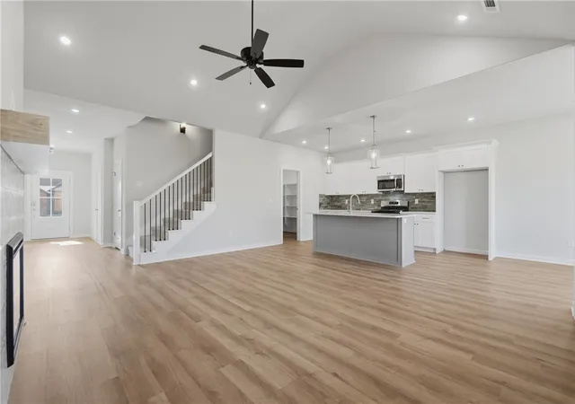 Photo 4 of Single family home for sale at 2303 N Lexington St, Siloam Springs, AR 72761 | MLS# 1337878 | Listing updated on 2026-08-28