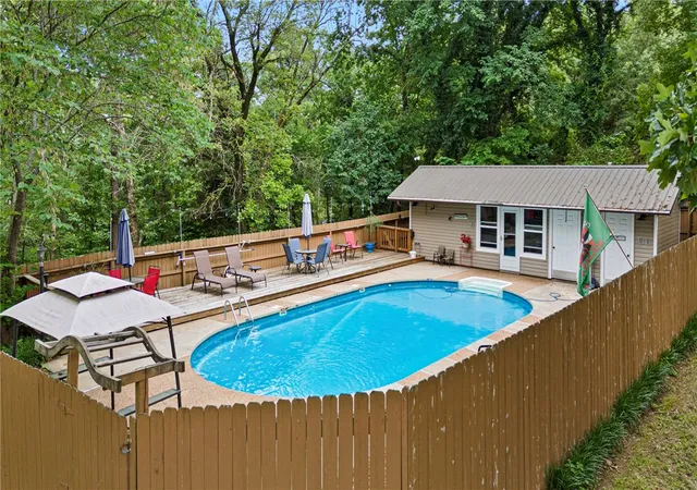 Photo 4 of Single family home for sale at 210 Hilltop Dr, Russellville, AR 72802 | MLS# 1338190 | Listing updated on 2026-09-21
