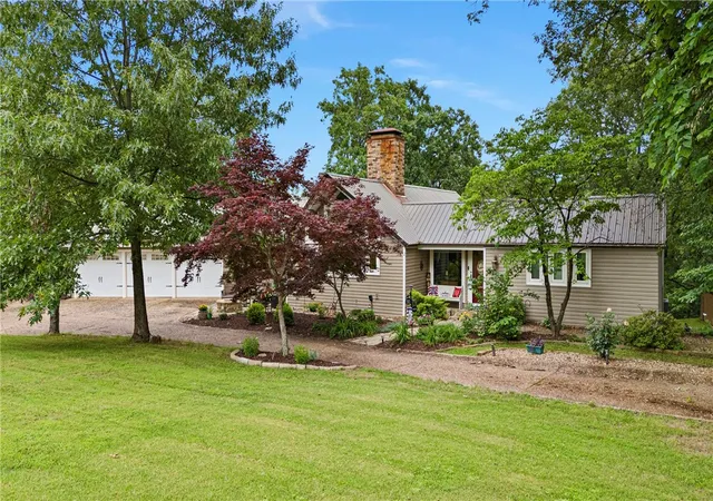 Photo 3 of Single family home for sale at 210 Hilltop Dr, Russellville, AR 72802 | MLS# 1338190 | Listing updated on 2026-09-21