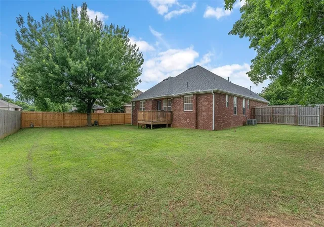 Photo 3 of Single family home for sale at 101 Fox Run, Centerton, AR 72719 | MLS# 1338129 | Listing updated on 2026-10-07