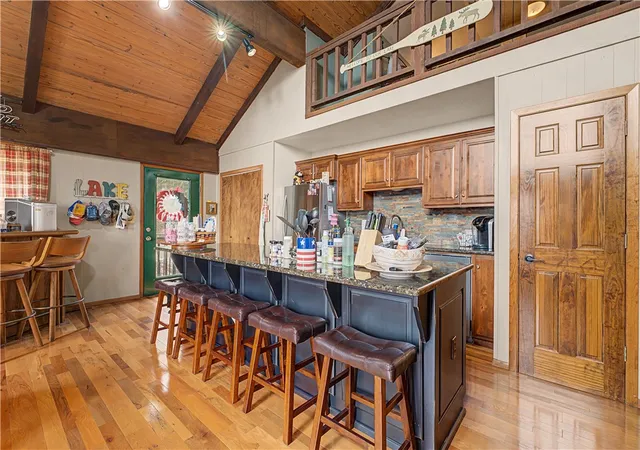 Photo 4 of Sale Pending at 11537 Cedar Dr, Garfield, AR 72732 | MLS# 1338932 | Listing updated on 2026-09-30