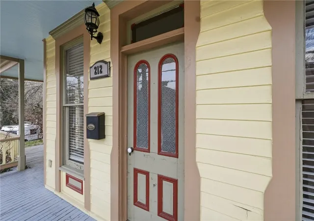Photo 3 of Sale Pending at 212 Spring St, Eureka Springs, AR 72632 | MLS# 1339059 | Listing updated on 2026-09-12