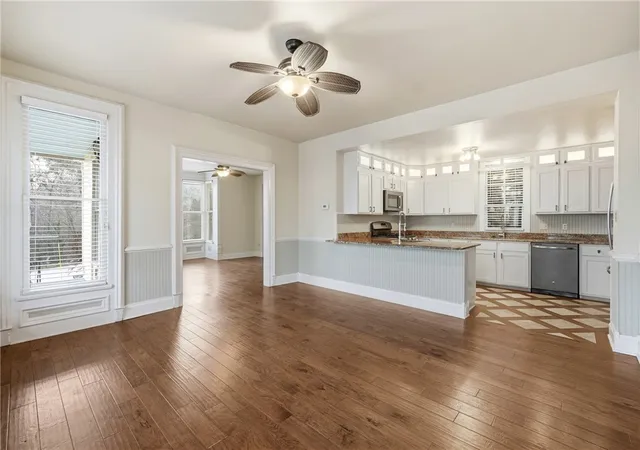 Photo 3 of Sale Pending at 212 Spring St, Eureka Springs, AR 72632 | MLS# 1339059 | Listing updated on 2026-09-12