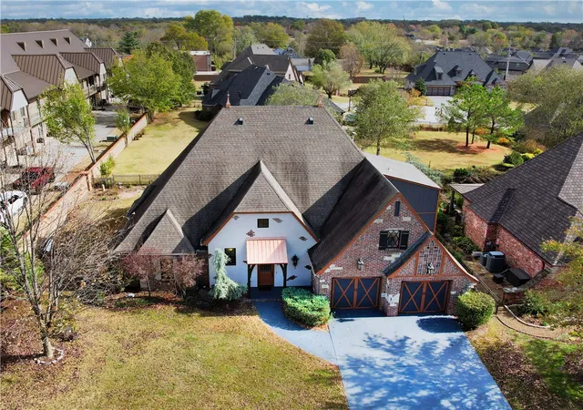 Photo 3 of Single family home for sale at 301 Sw Beaujolet St, Bentonville, AR 72712 | MLS# 1339381 | Listing updated on 2026-09-14