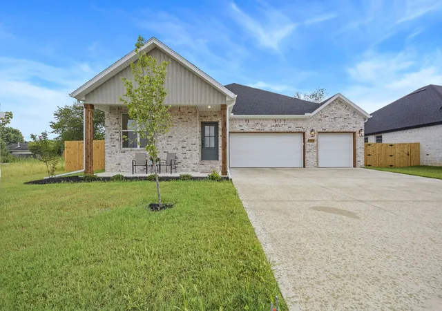 Photo 3 of Single family home for sale at 6703 Sw Crabapple St, Bentonville, AR 72713 | MLS# 1339867 | Listing updated on 2026-10-21