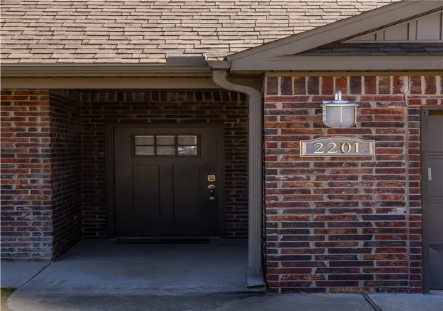 Photo 3 of Single family home for sale at 2201 Aspen, Siloam Springs, AR 72761 | MLS# 1339709 | Listing updated on 2026-10-19