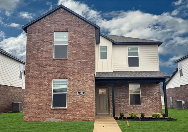Photo 1 of Single family home for sale at 351 S Neon Ave, Fayetteville, AR 72704 | MLS# 1339990 | Listing updated on 2026-10-14