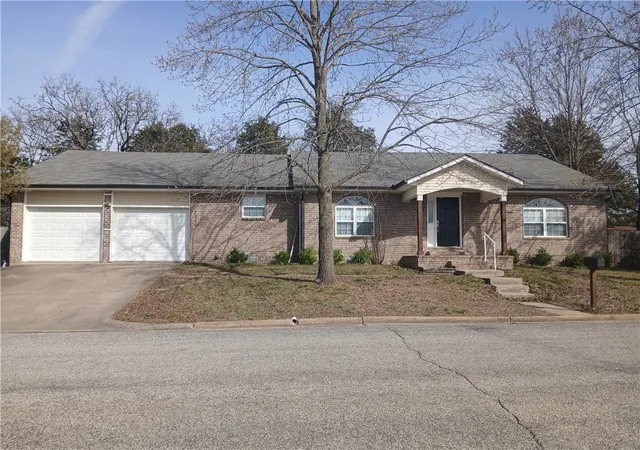 Photo 2 of Sale Pending at 503 Locust St, Berryville, AR 72616 | MLS# 1339993 | Listing updated on 2026-09-04