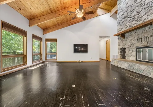 Photo 3 of Single family home for sale at 4087 N 7 Highway, Harrison, AR 72601 | MLS# 1340132 | Listing updated on 2026-09-09