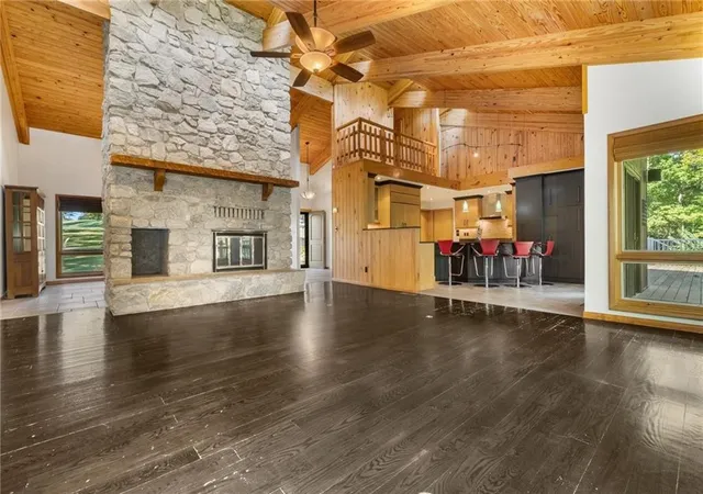 Photo 3 of Single family home for sale at 4087 N 7 Highway, Harrison, AR 72601 | MLS# 1340132 | Listing updated on 2026-09-09