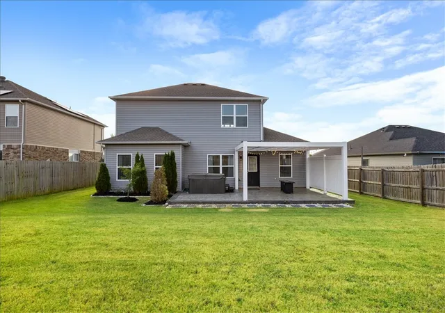 Photo 1 of Single family home for sale at 901 Loudon Dr, Bentonville, AR 72712 | MLS# 1340421 | Listing updated on 2026-10-20